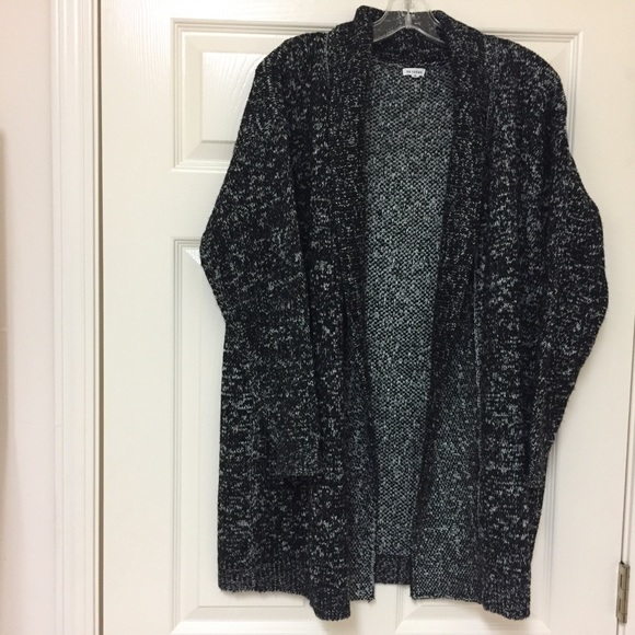 En Creme Open Sweater Cardigan with Shawl Collar - Picture 2 of 5